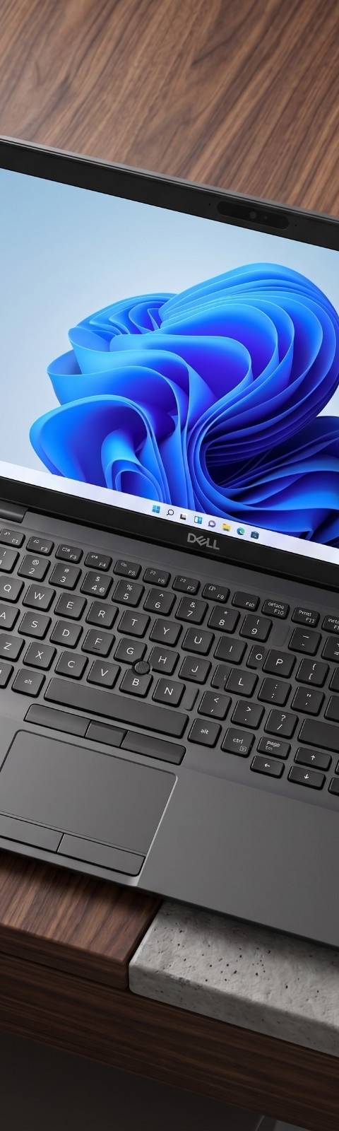 Dell Latitude 5400 14" FHD Commercial Laptop (Intel Core i5 8th Gen Quad-Core,16 GB DDR4,256 GB NVMe SSD, Win 11 Pro) - Refurbished